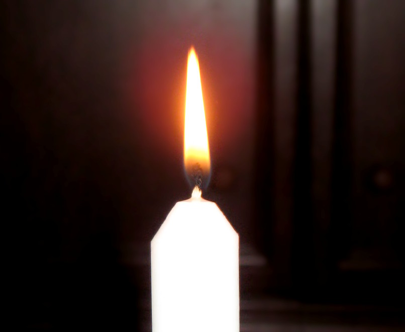 Flame vs light be like
