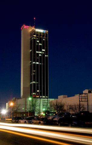 amarillocenter_night_979e3e.jpg